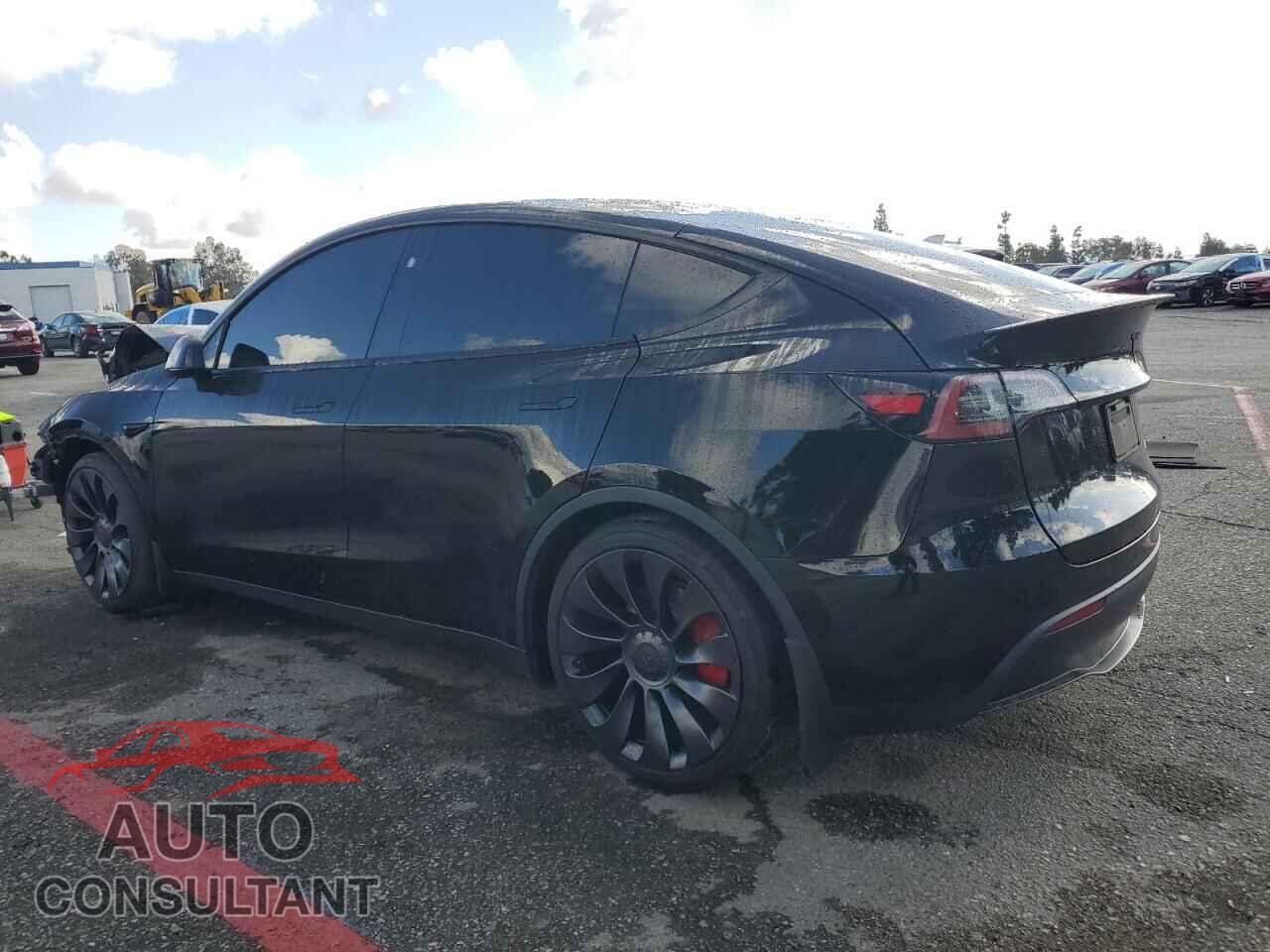 TESLA MODEL Y 2024 - 7SAYGDEF4RF080679