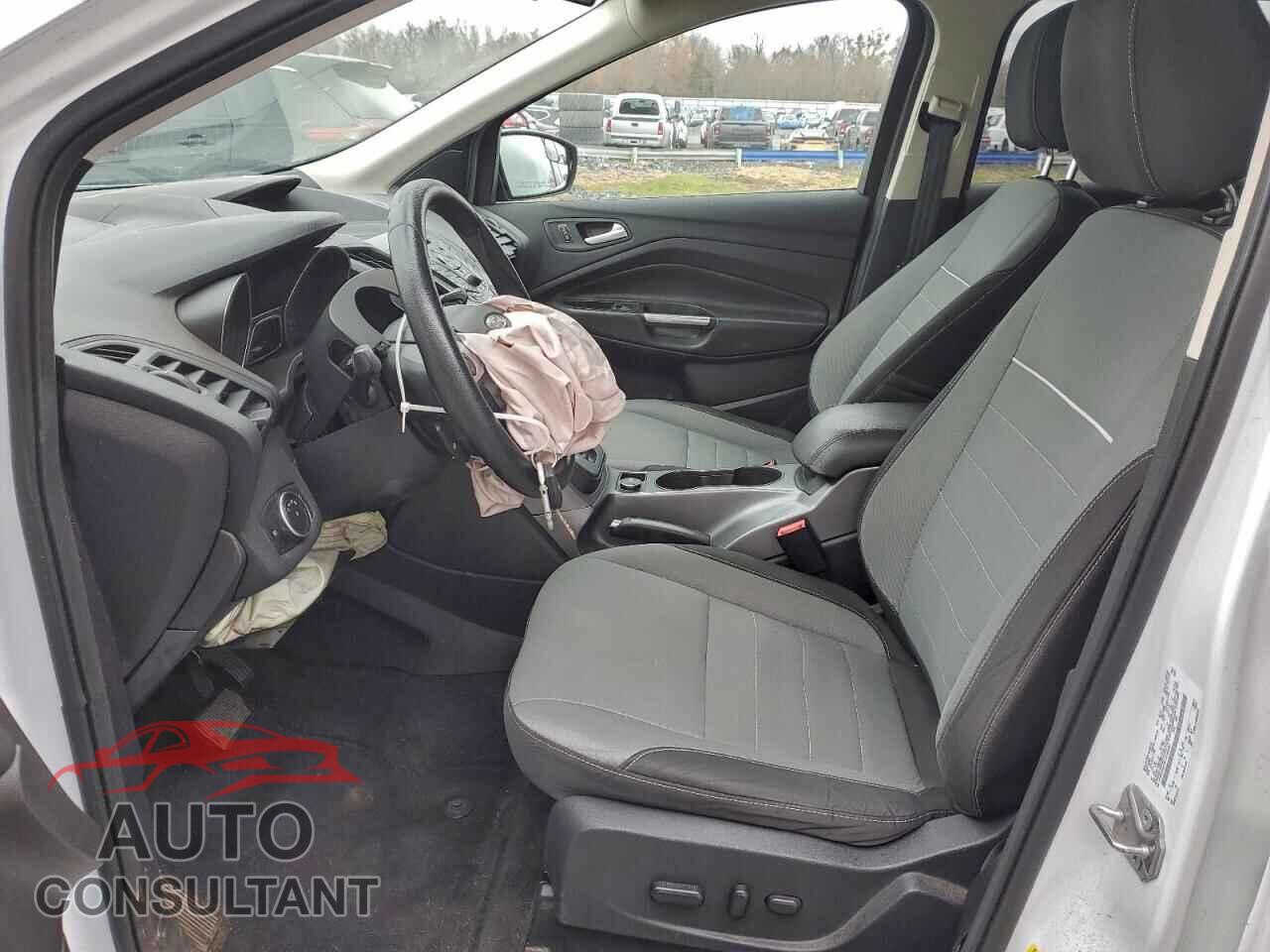 FORD ESCAPE 2015 - 1FMCU0G76FUC85059