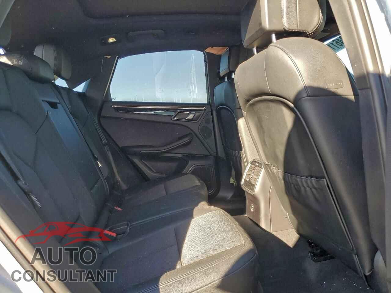 PORSCHE MACAN BASE 2023 - WP1AA2A50PLB02543