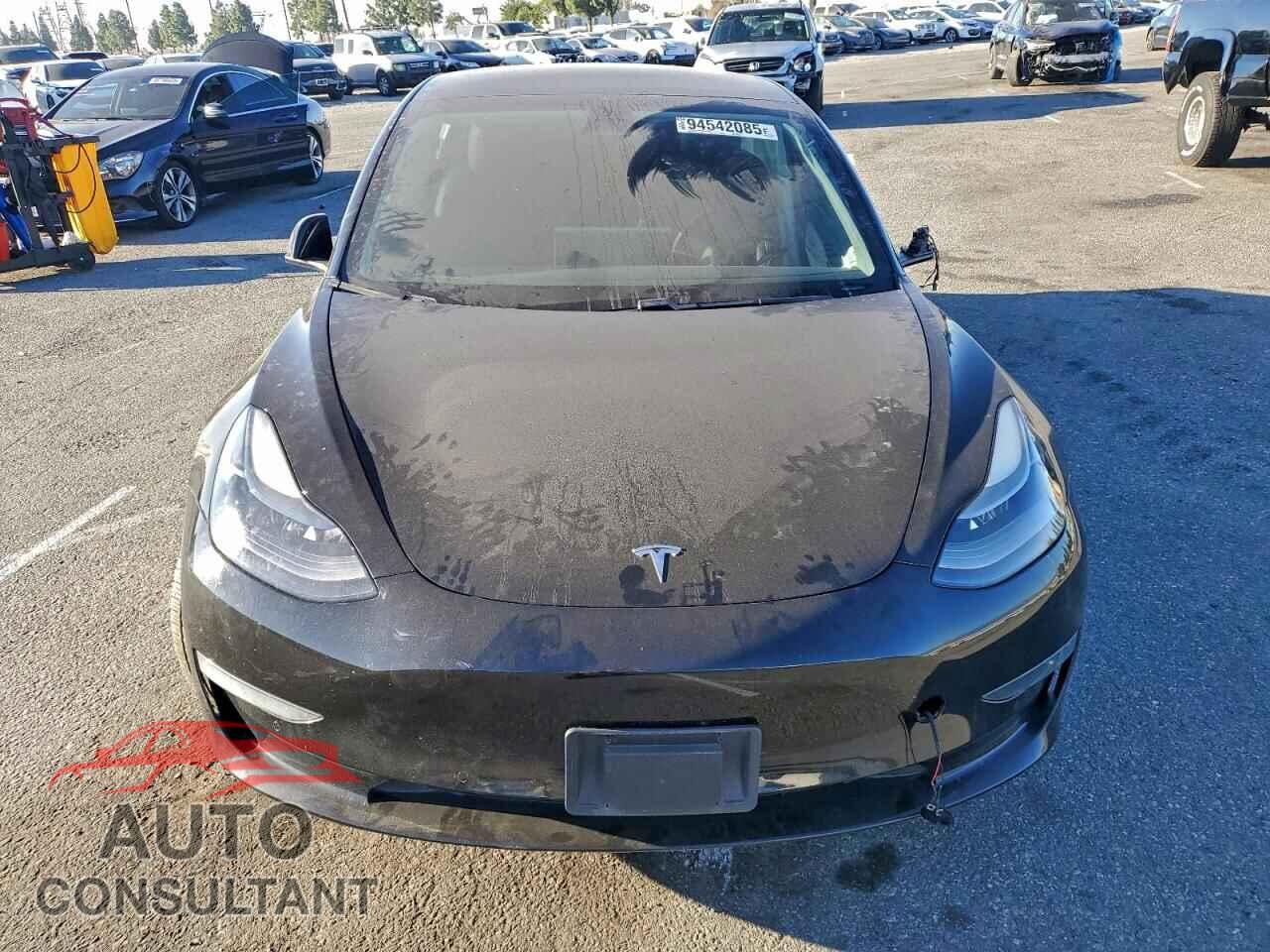 TESLA MODEL 3 2021 - 5YJ3E1EBXMF901883