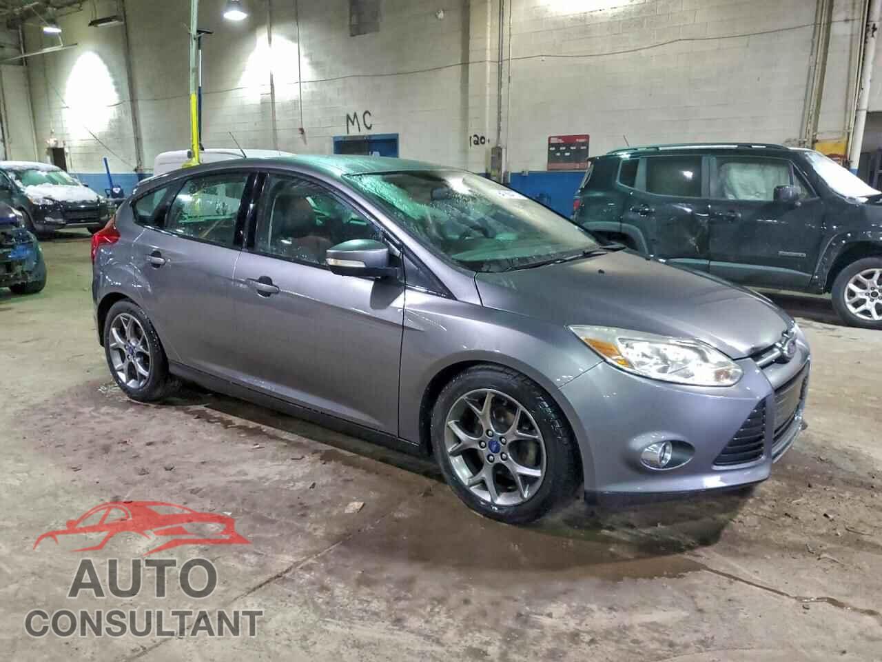 FORD FOCUS 2014 - 1FADP3K2XEL245901