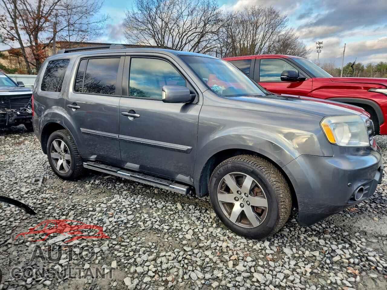 HONDA PILOT 2012 - 5FNYF4H95CB009911