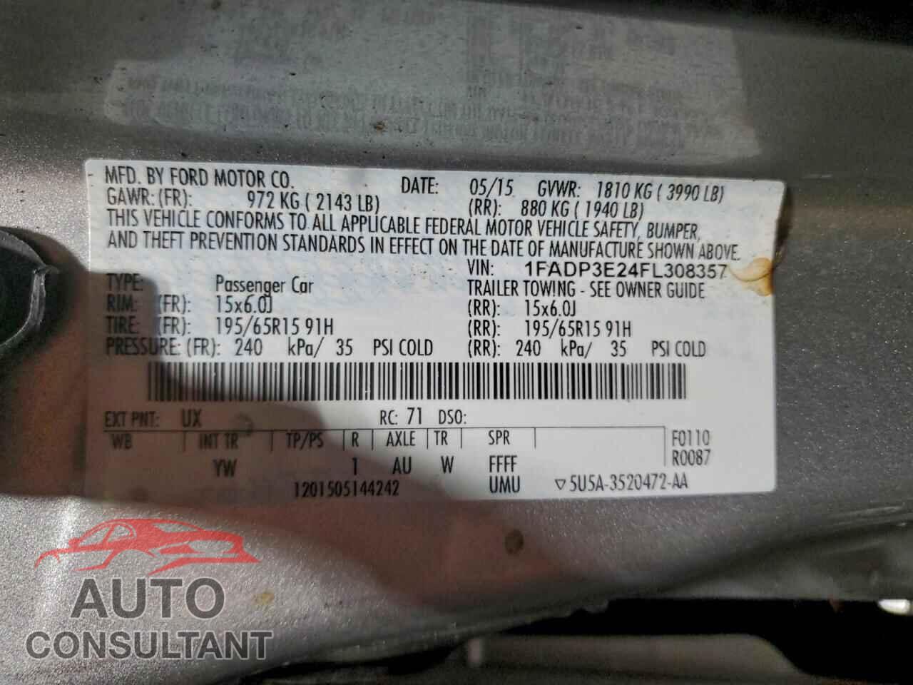 FORD FOCUS 2015 - 1FADP3E24FL308357