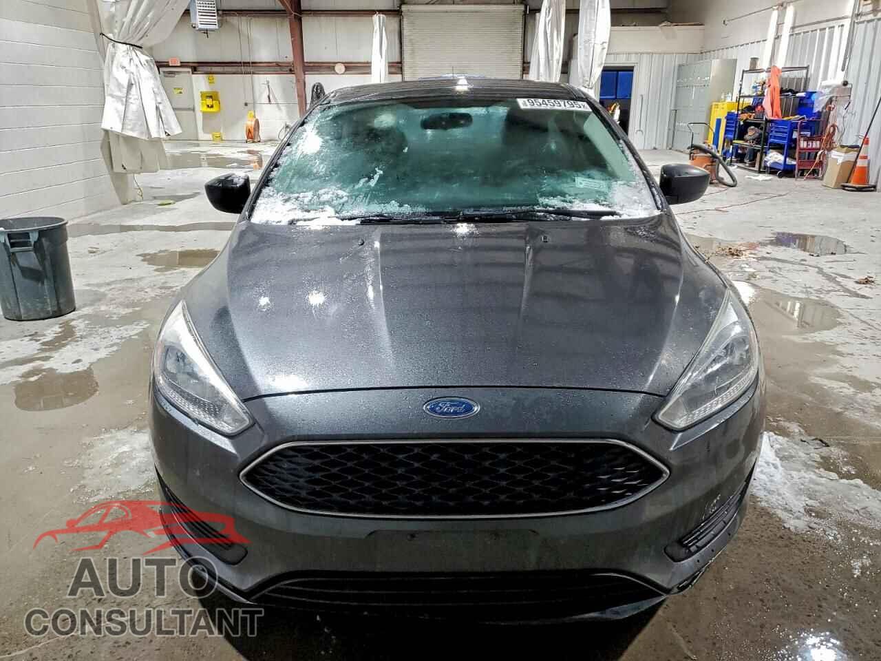 FORD FOCUS 2016 - 1FADP3E28GL229307