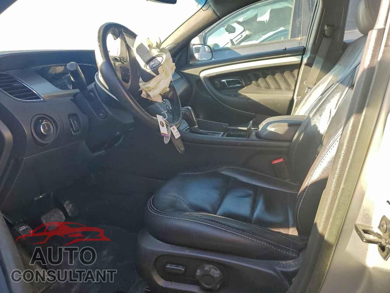 FORD TAURUS 2016 - 1FAHP2E81GG139831