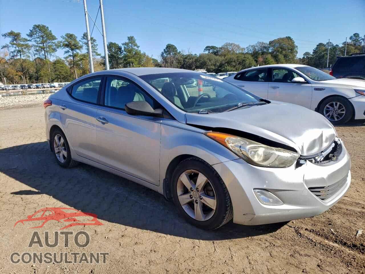 HYUNDAI ELANTRA 2013 - 5NPDH4AE8DH242524
