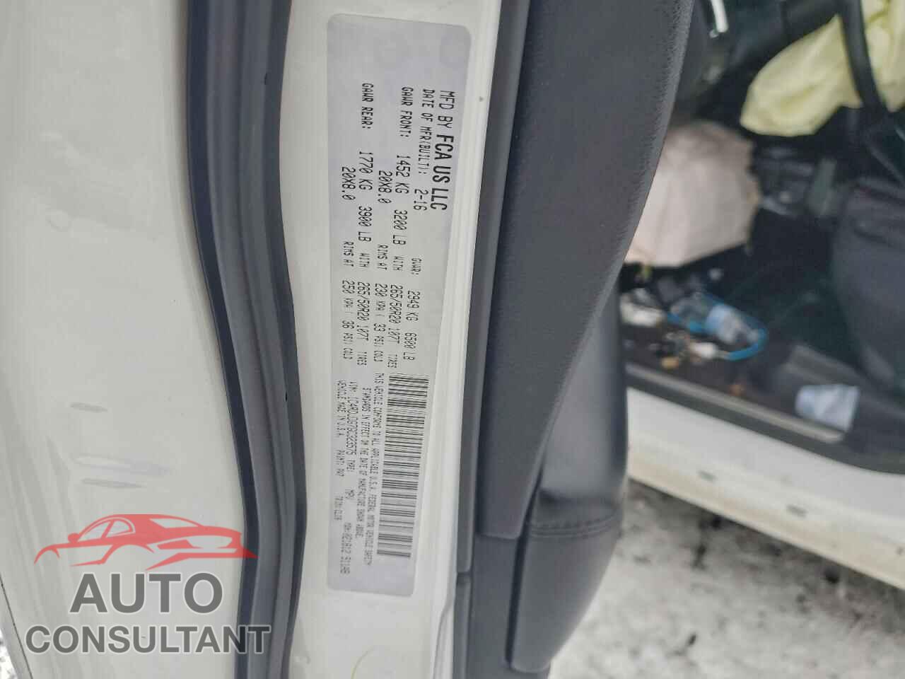 DODGE DURANGO 2016 - 1C4RDJDG7GC323575