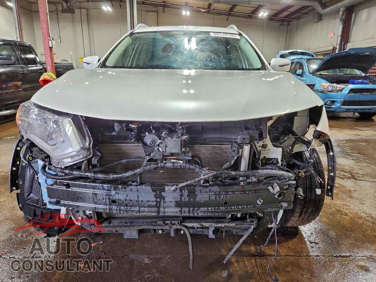 NISSAN ROGUE 2018 - KNMAT2MV3JP523888