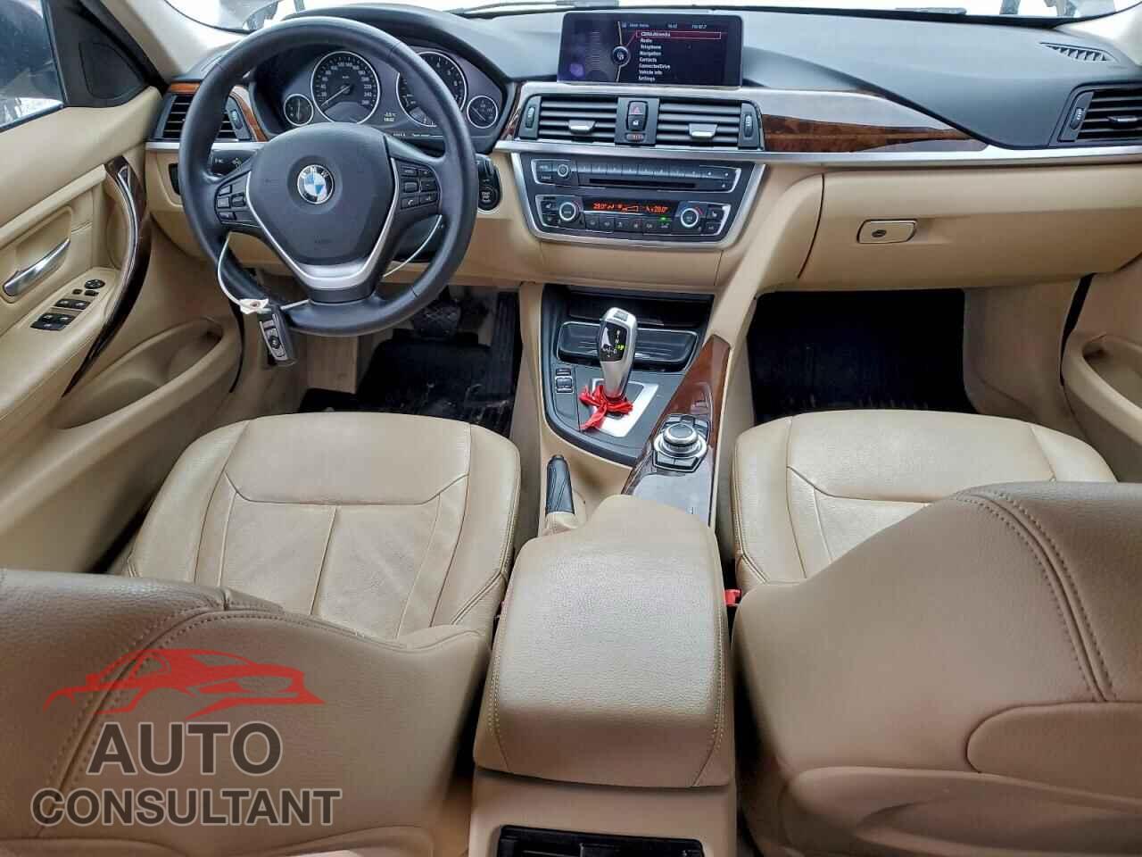 BMW 3 SERIES 2013 - WBA3B3C52DF543852