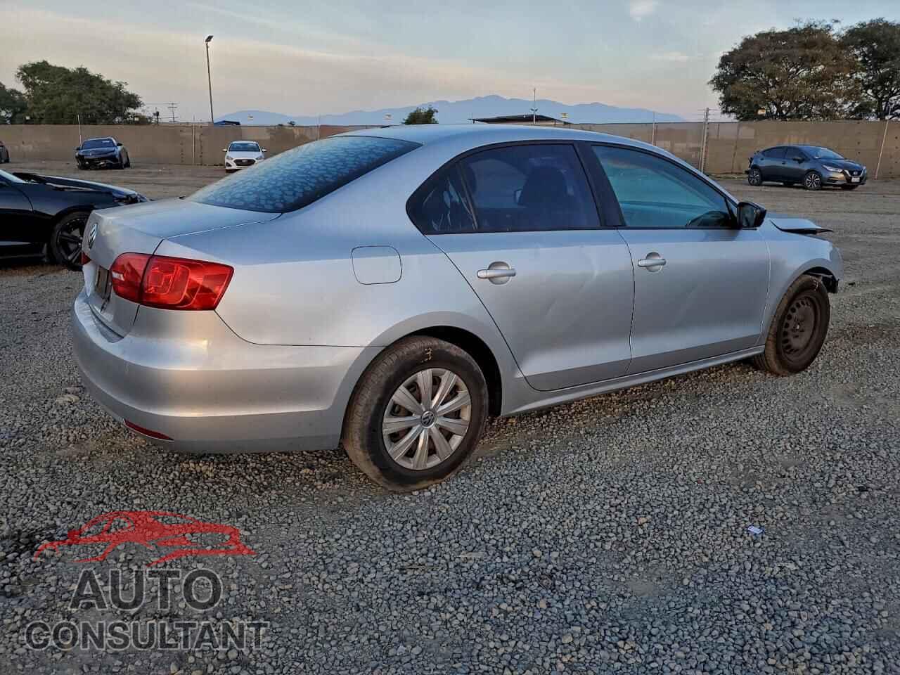 VOLKSWAGEN JETTA 2012 - 3VW2K7AJ5CM305074