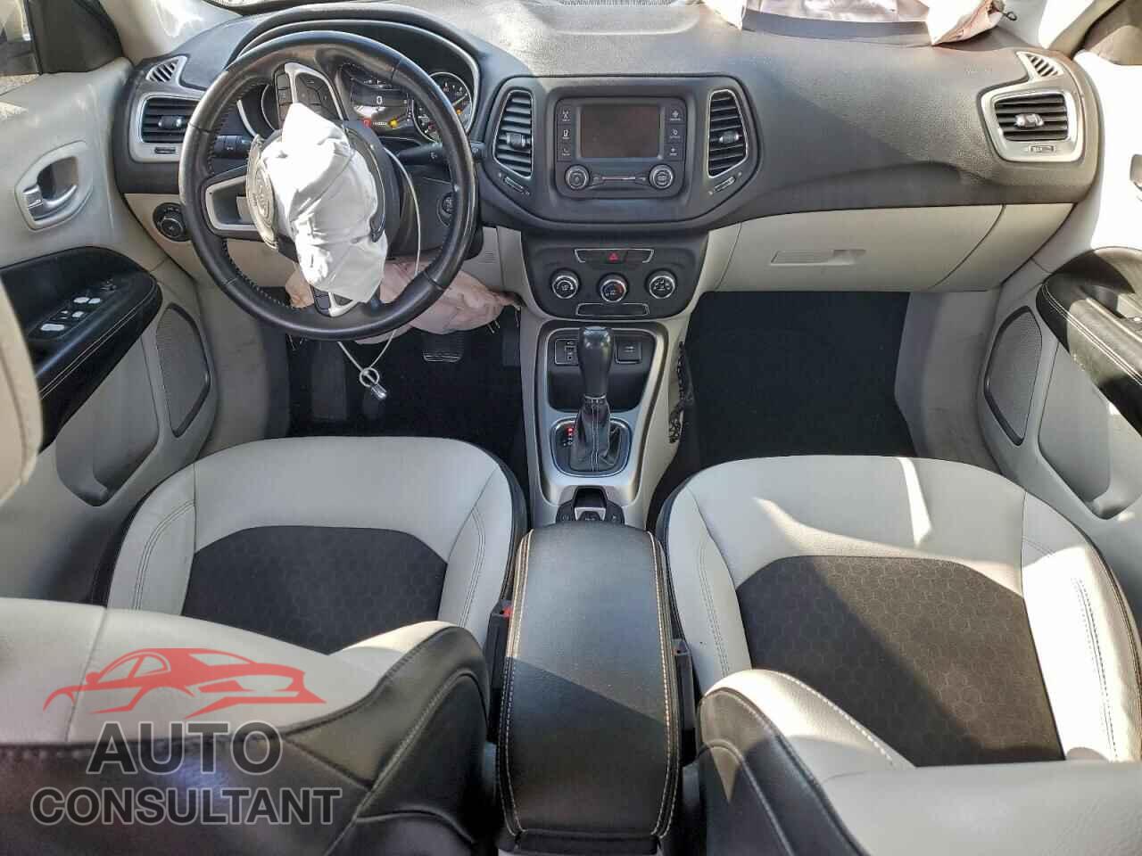 JEEP COMPASS 2018 - 3C4NJCBB7JT468461