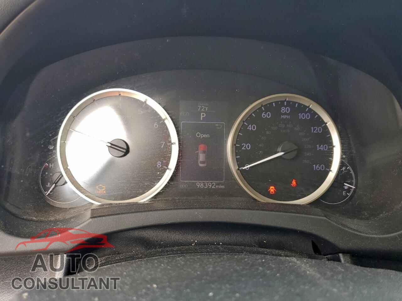 LEXUS IS 2014 - JTHBF1D20E5016717