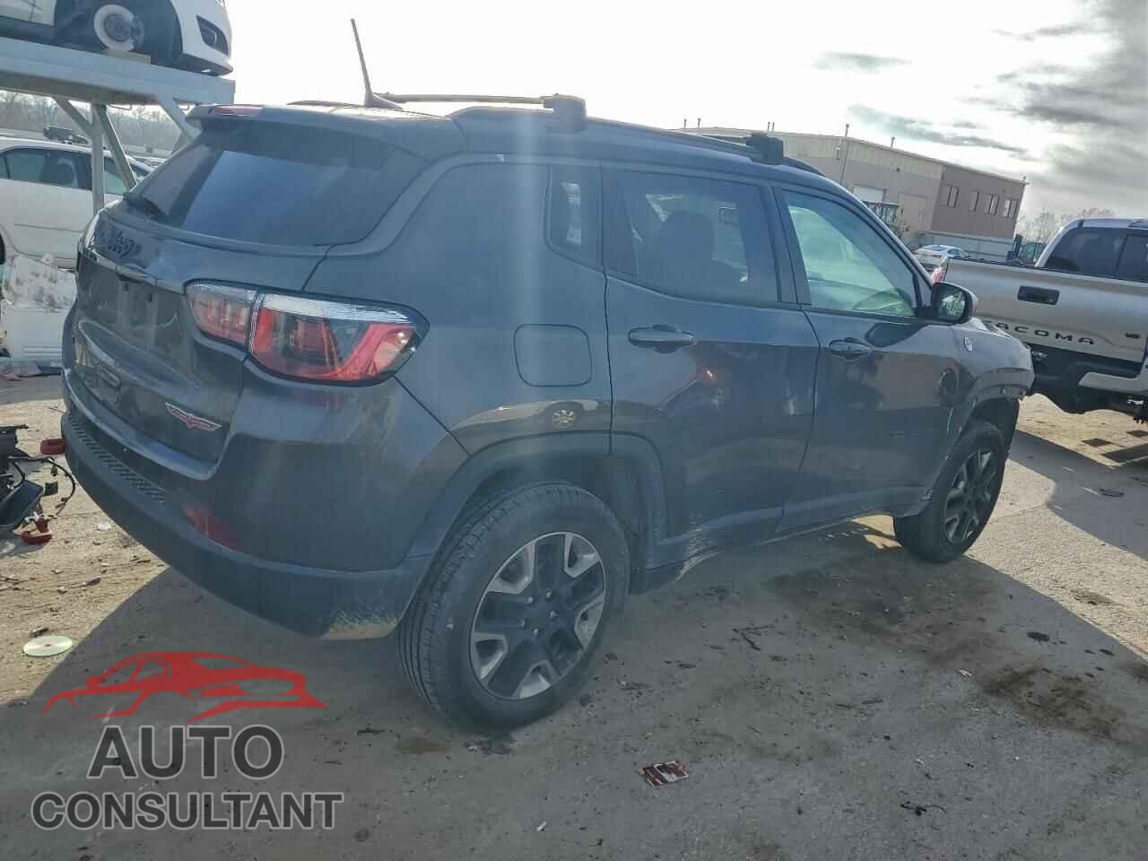 JEEP COMPASS 2018 - 3C4NJDDB2JT234683