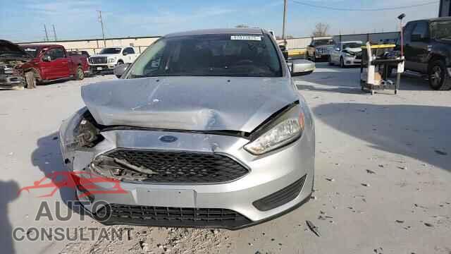 FORD FOCUS 2017 - 1FADP3F22HL328575