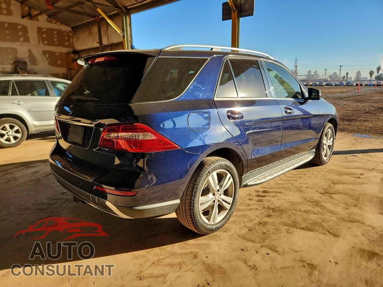 MERCEDES-BENZ M-CLASS 2015 - 4JGDA5JB2FA602795