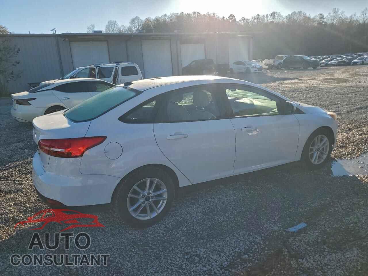 FORD FOCUS 2017 - 1FADP3F21HL337722