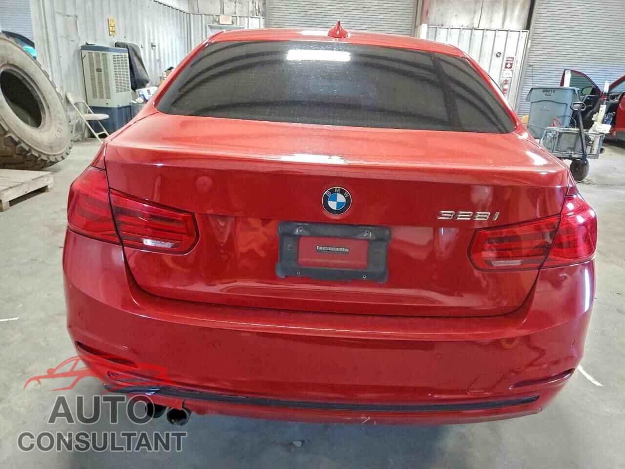 BMW 3 SERIES 2016 - WBA8E9G50GNU28025