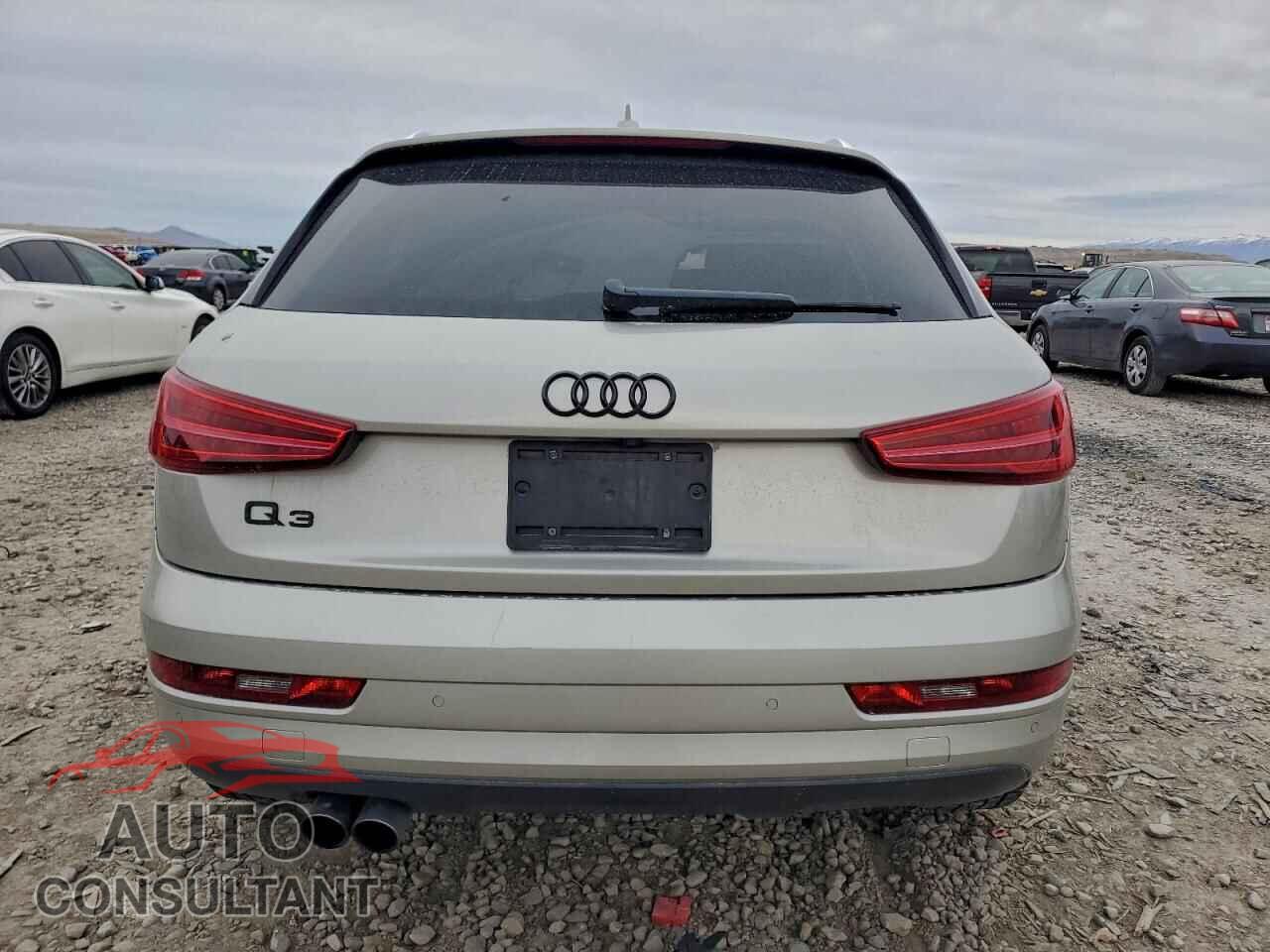 AUDI Q3 2017 - WA1HCCFS6HR009176