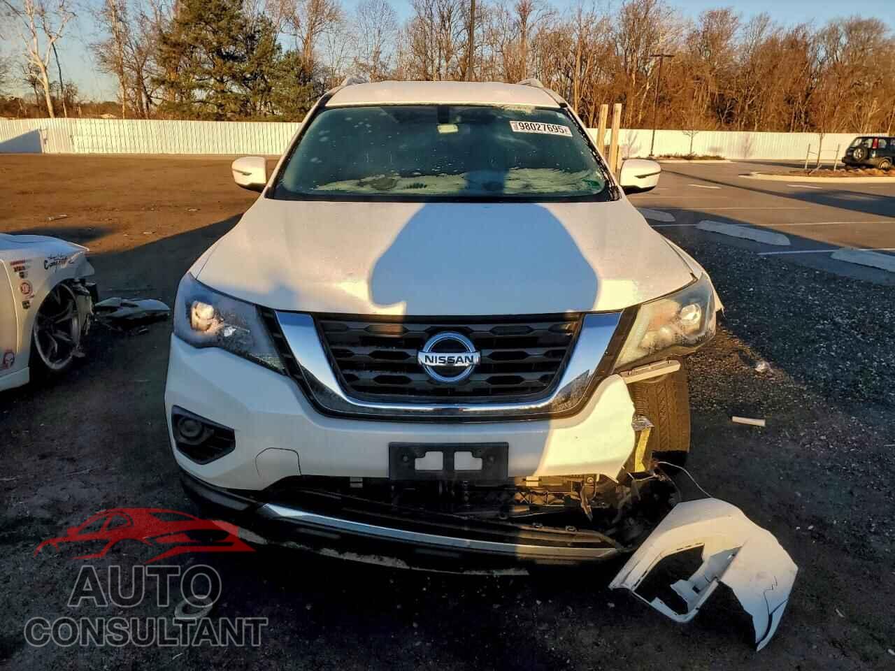 NISSAN PATHFINDER 2017 - 5N1DR2MN5HC674675
