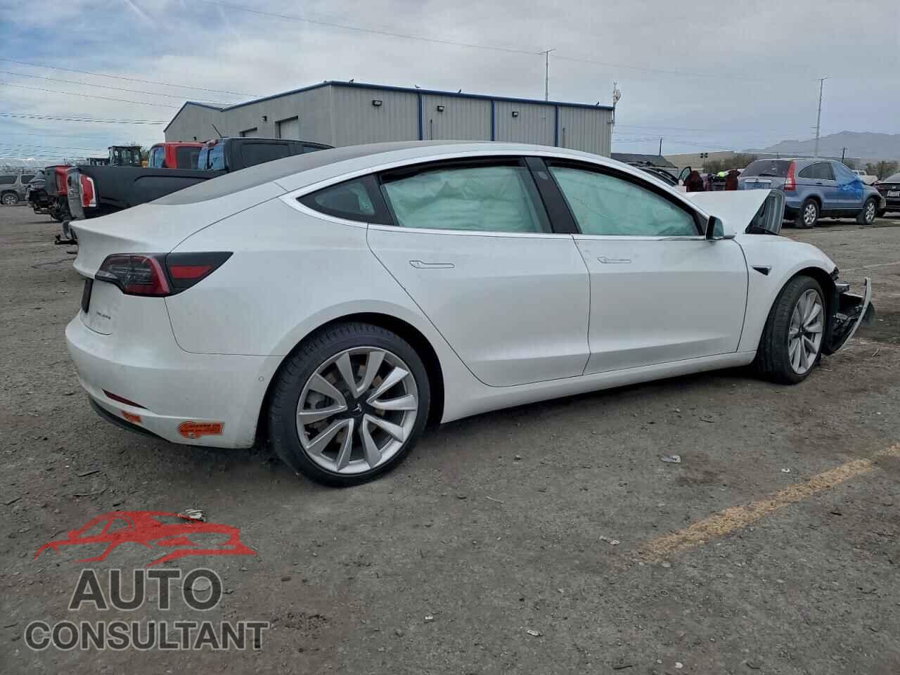TESLA MODEL 3 2020 - 5YJ3E1EB4LF667674