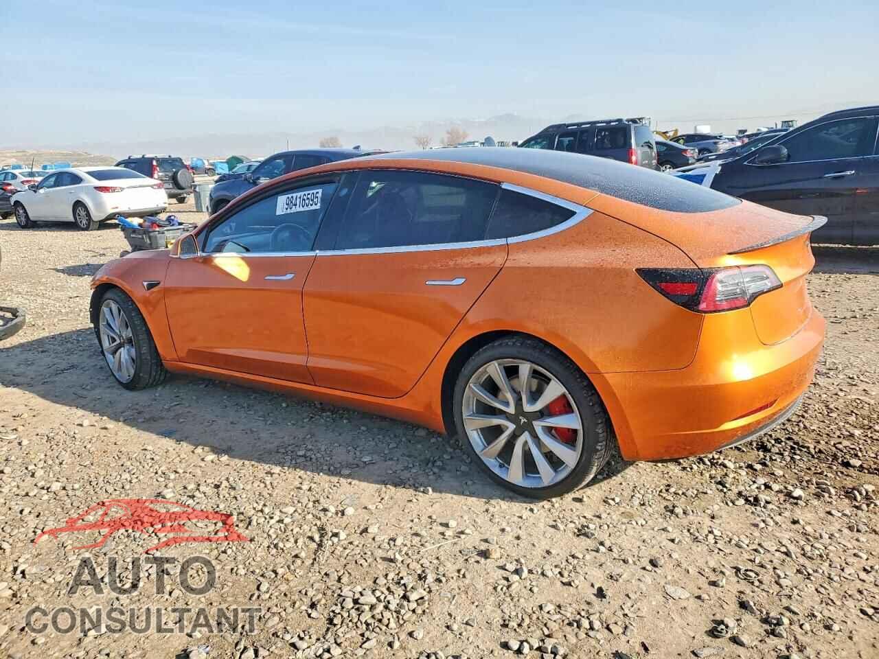 TESLA MODEL 3 2018 - 5YJ3E1EB2JF106225
