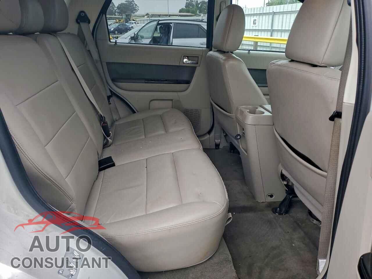 FORD ESCAPE 2010 - 1FMCU5K32AKC63744