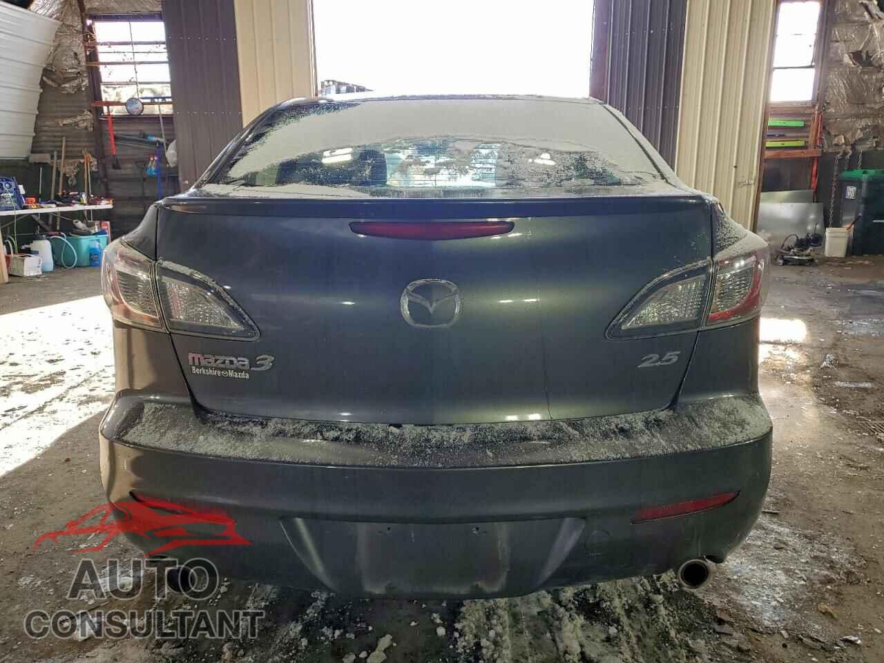 MAZDA MAZDA3 2011 - JM1BL1U68B1477213