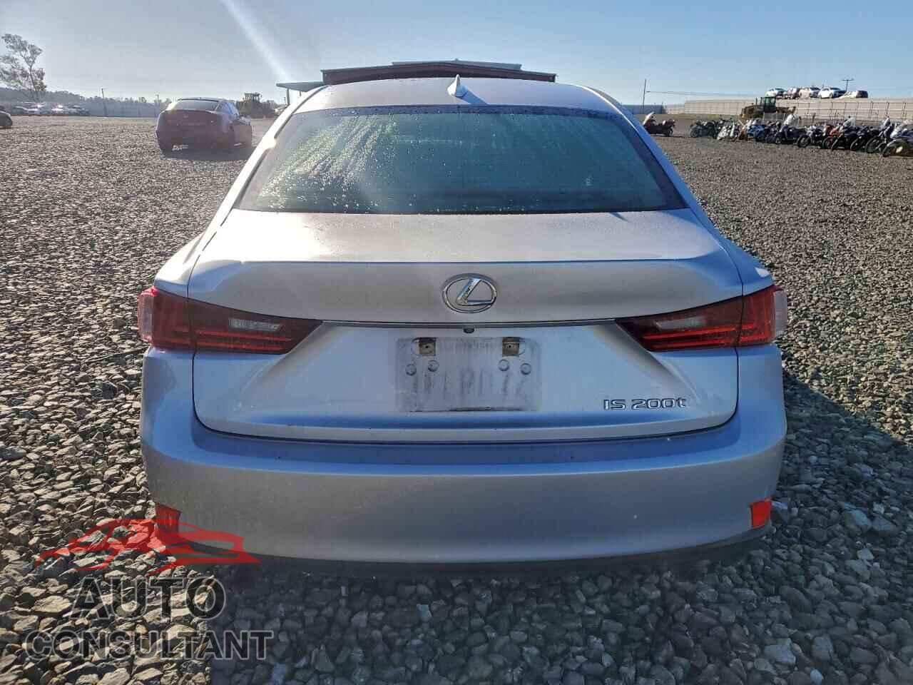 LEXUS IS 2016 - JTHBA1D25G5002118