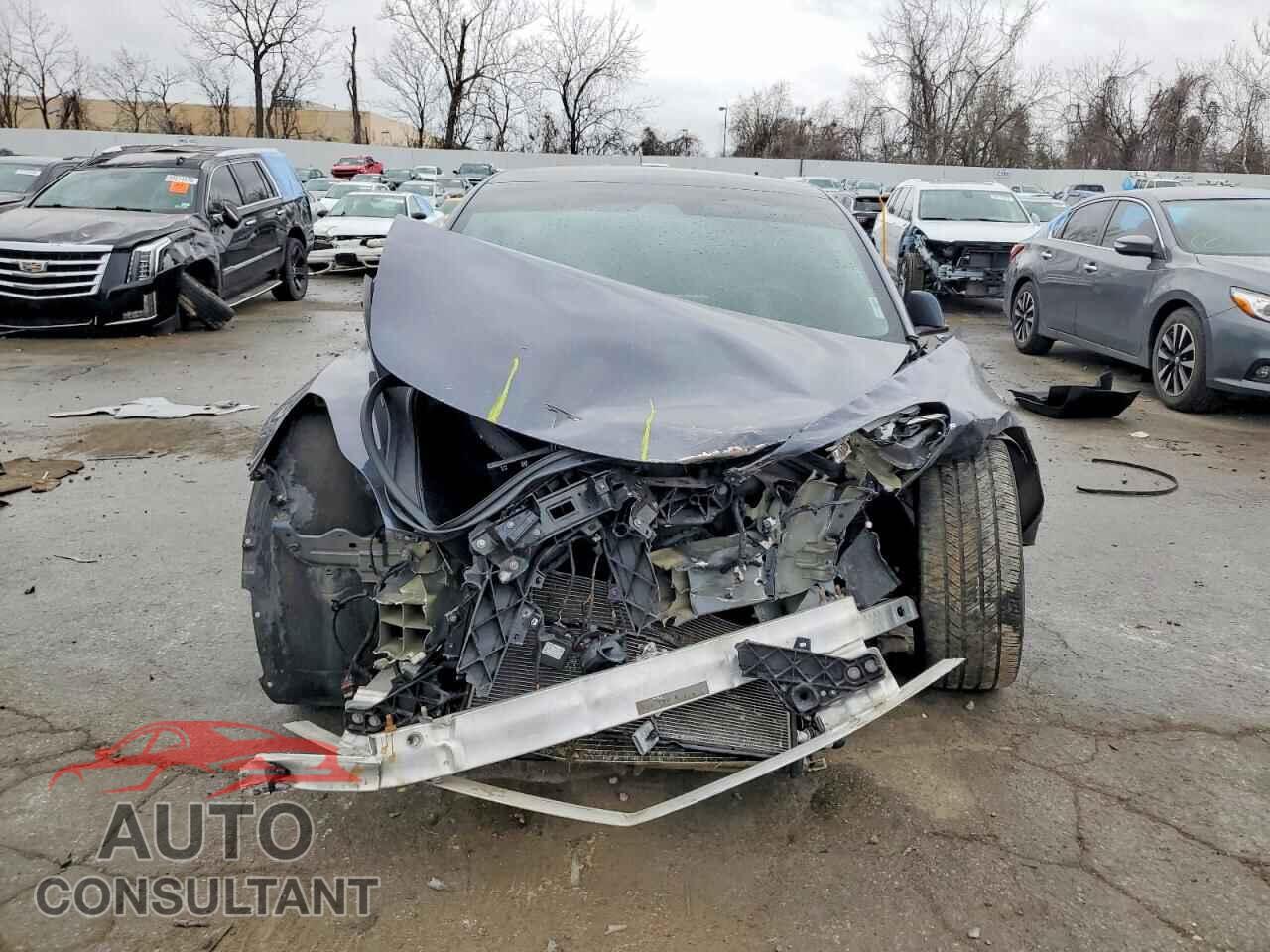 TESLA MODEL 3 2018 - 5YJ3E1EB3JF090598