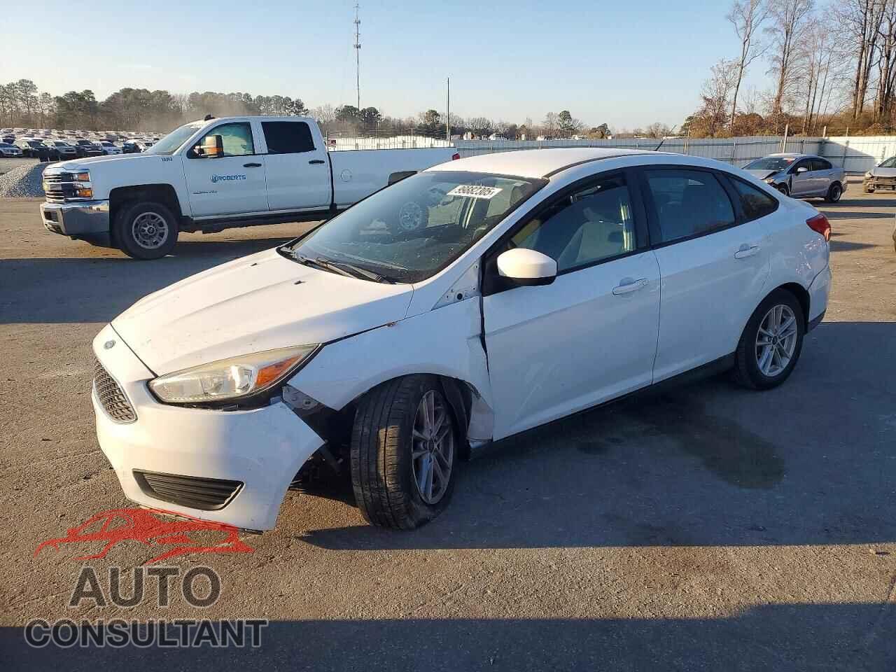 FORD FOCUS 2018 - 1FADP3F26JL327743
