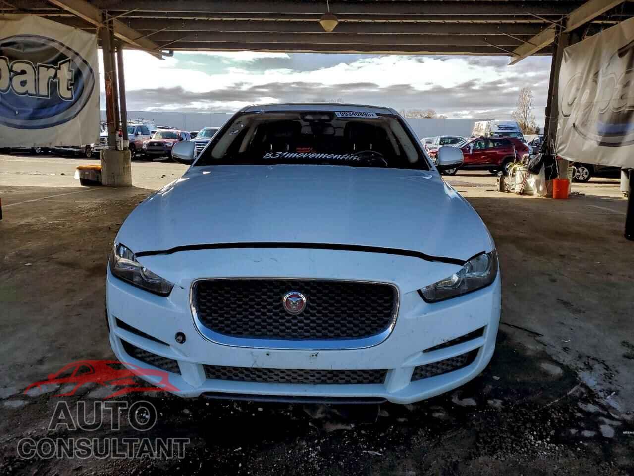 JAGUAR XE 2017 - SAJAE4BG8HA958527