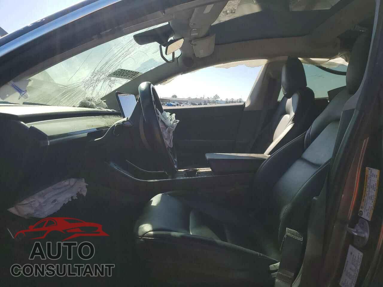 TESLA MODEL 3 2018 - 5YJ3E1EB8JF112403