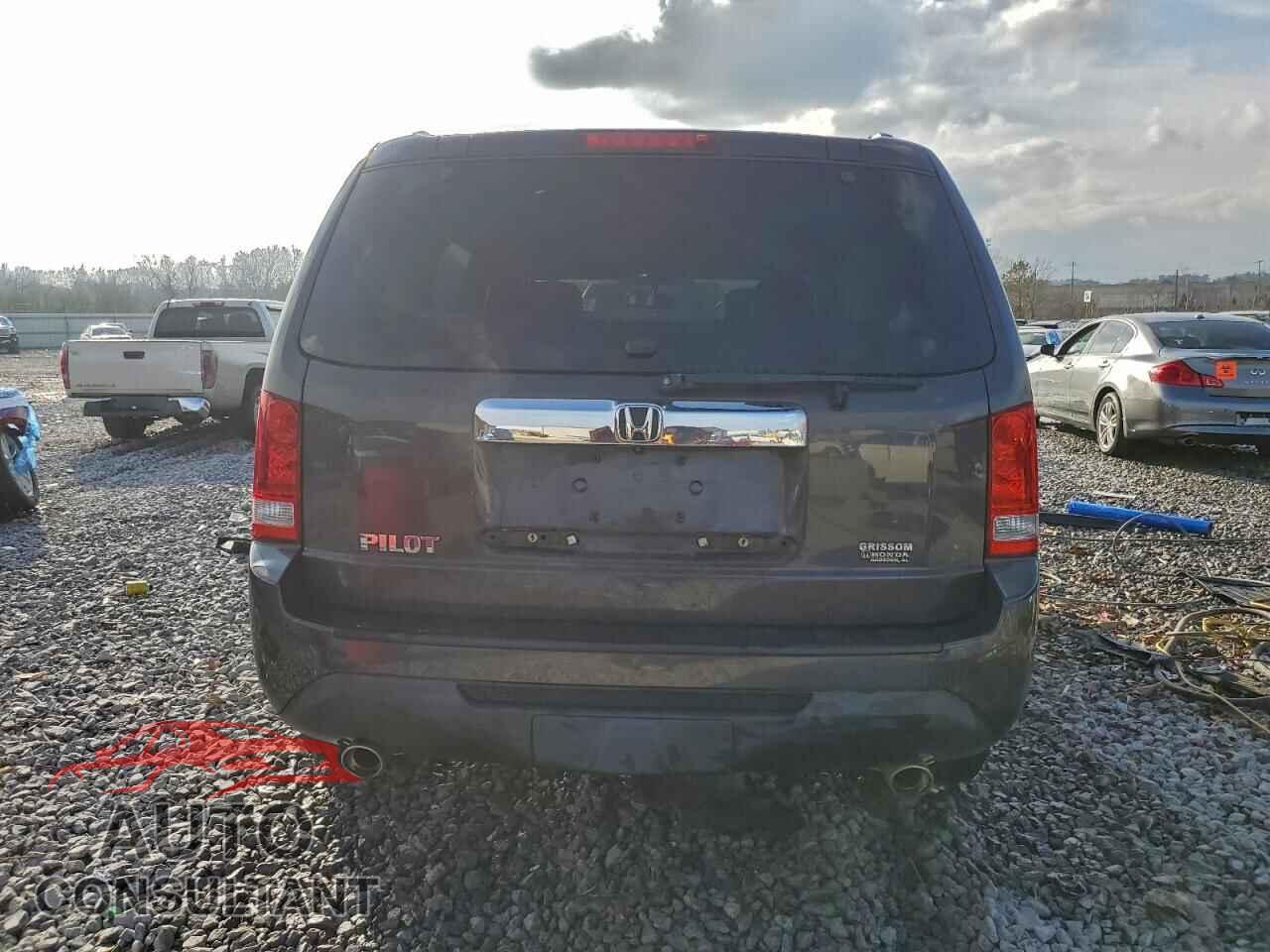 HONDA PILOT 2013 - 5FNYF3H64DB034011