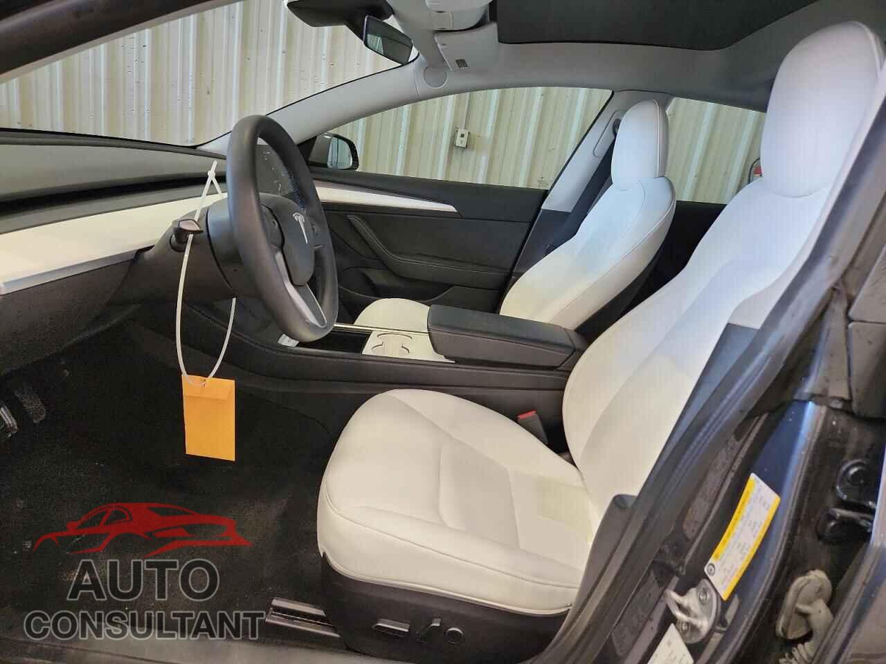 TESLA MODEL 3 2022 - 5YJ3E1EB4NF263079