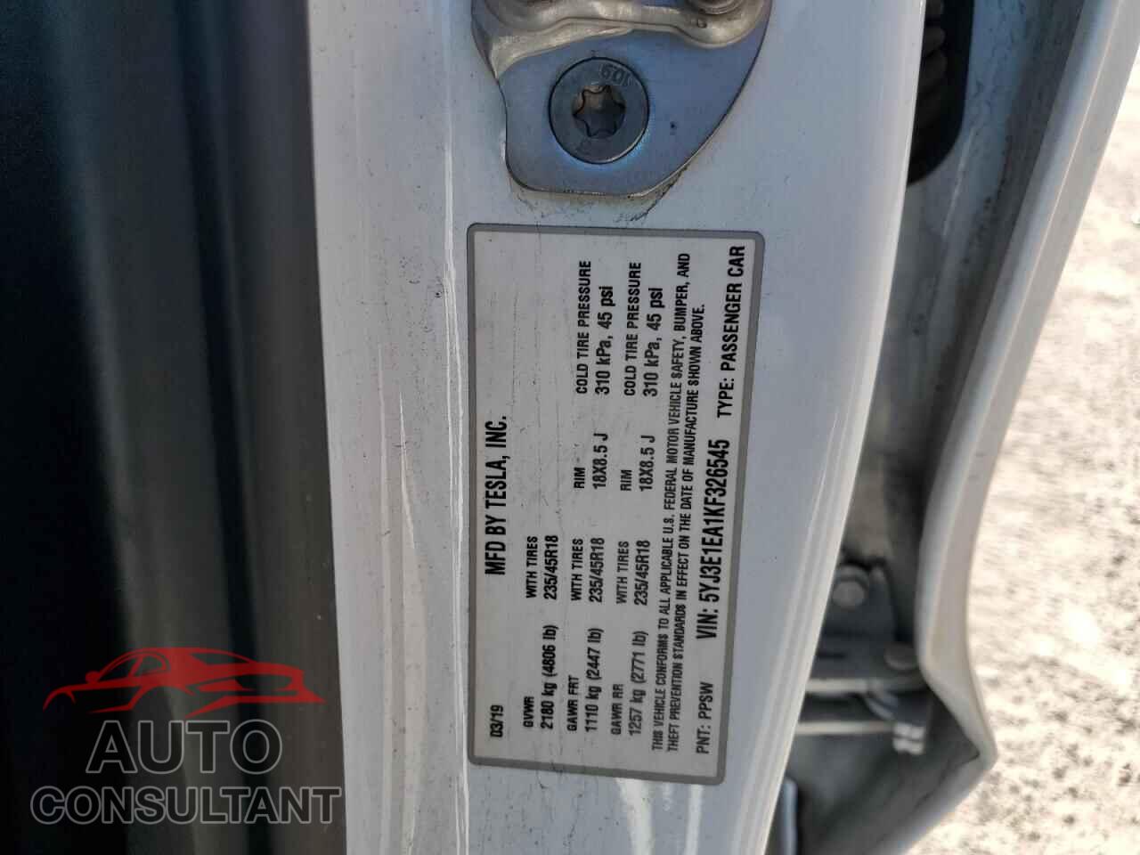 TESLA MODEL 3 2019 - 5YJ3E1EA1KF326545