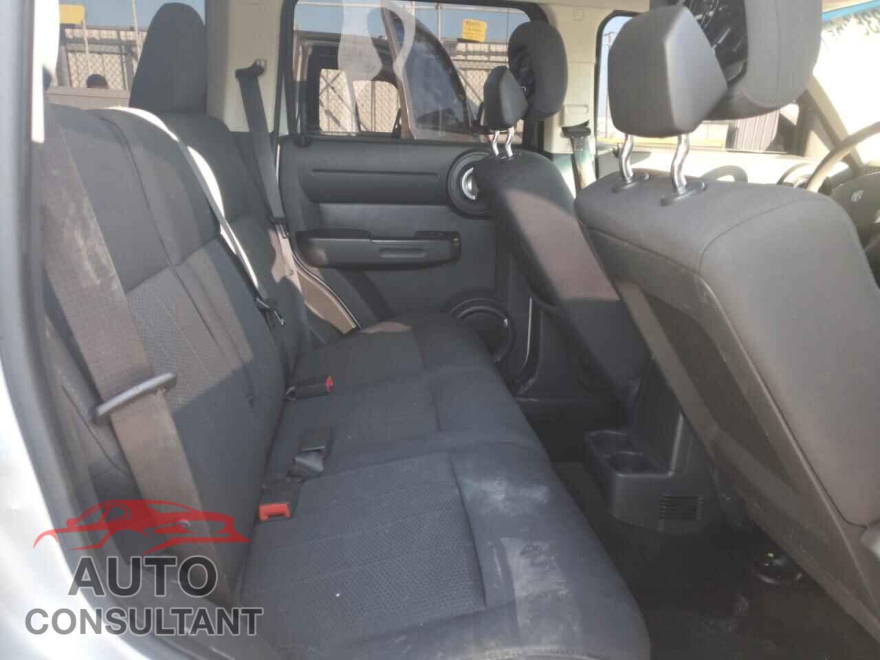 DODGE NITRO 2011 - 1D4PU4GK2BW517546