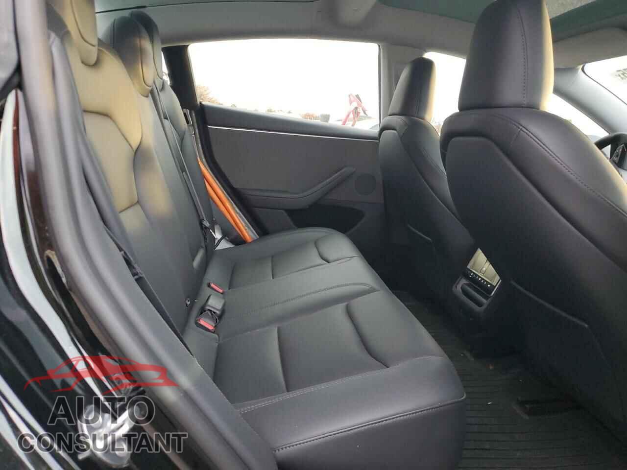TESLA MODEL 3 2025 - 5YJ3E1EA9SF934278