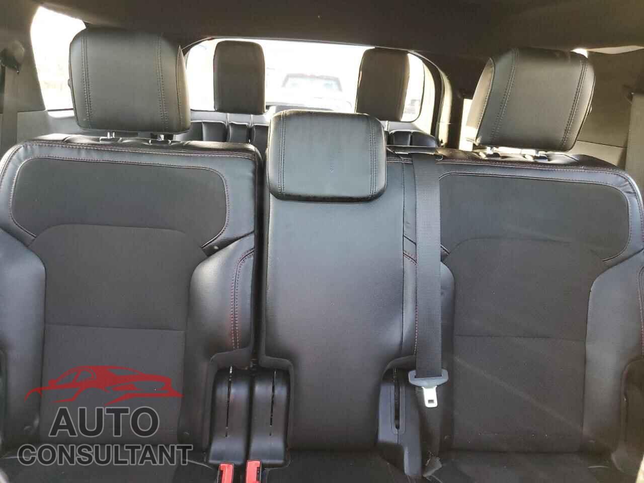 FORD EXPLORER 2018 - 1FM5K8D87JGB07100