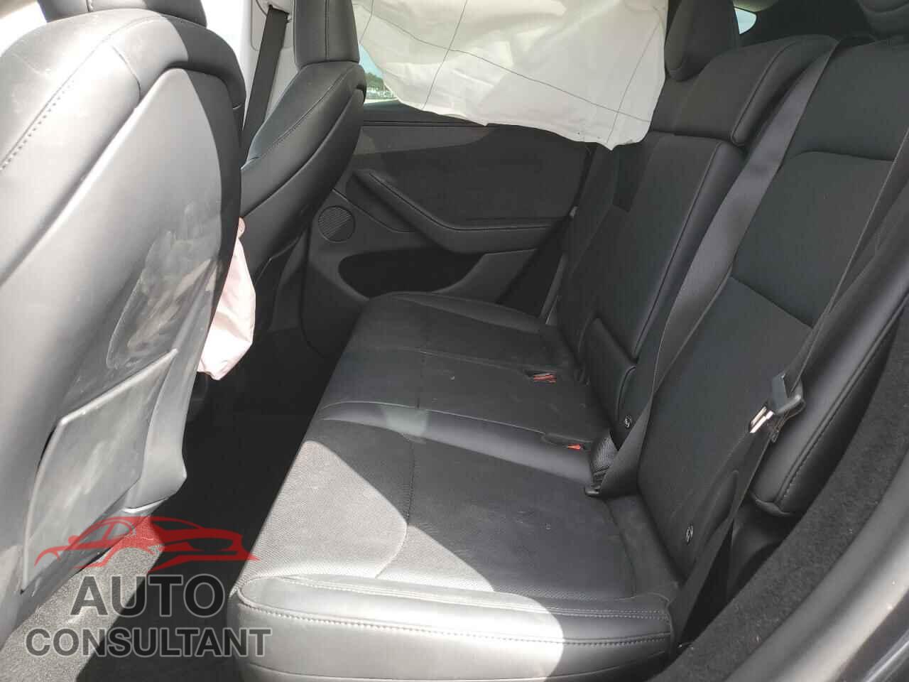 TESLA MODEL Y 2026 - 7SAYGDED5TA416150