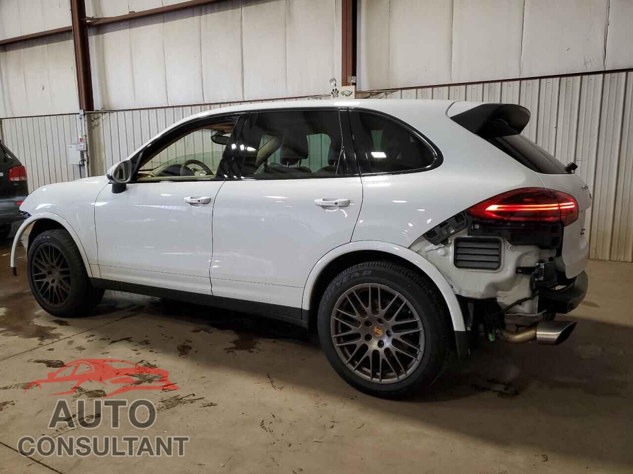 PORSCHE CAYENNE 2017 - WP1AA2A22HKA82180