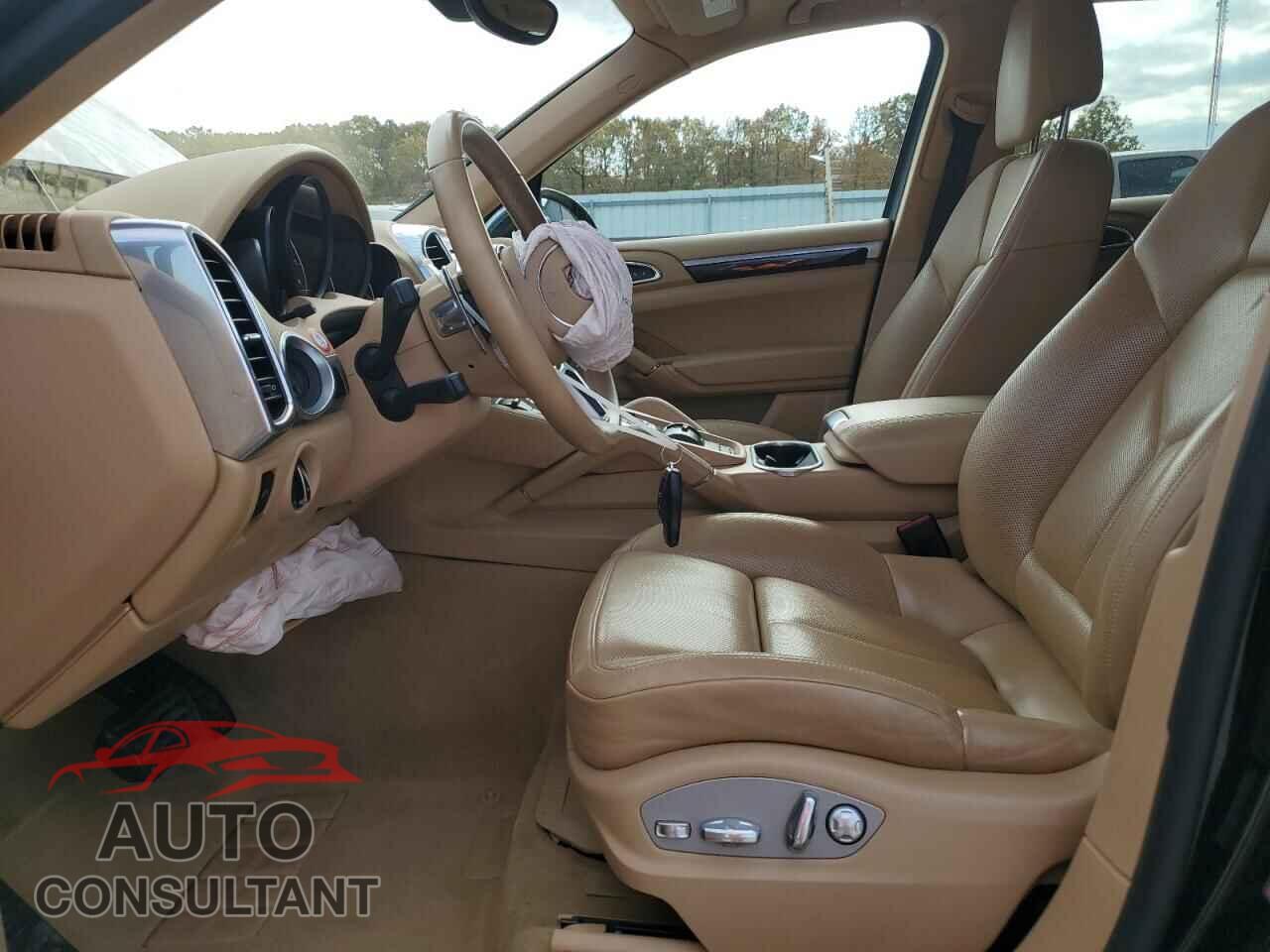 PORSCHE CAYENNE 2016 - WP1AA2A23GLA11143