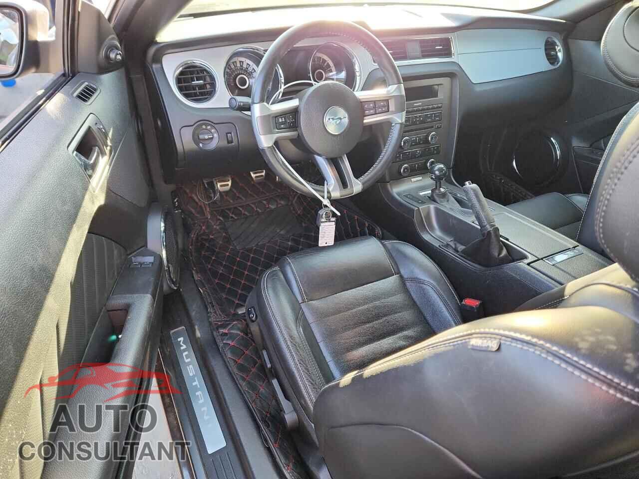 FORD MUSTANG 2013 - 1ZVBP8CF8D5236212