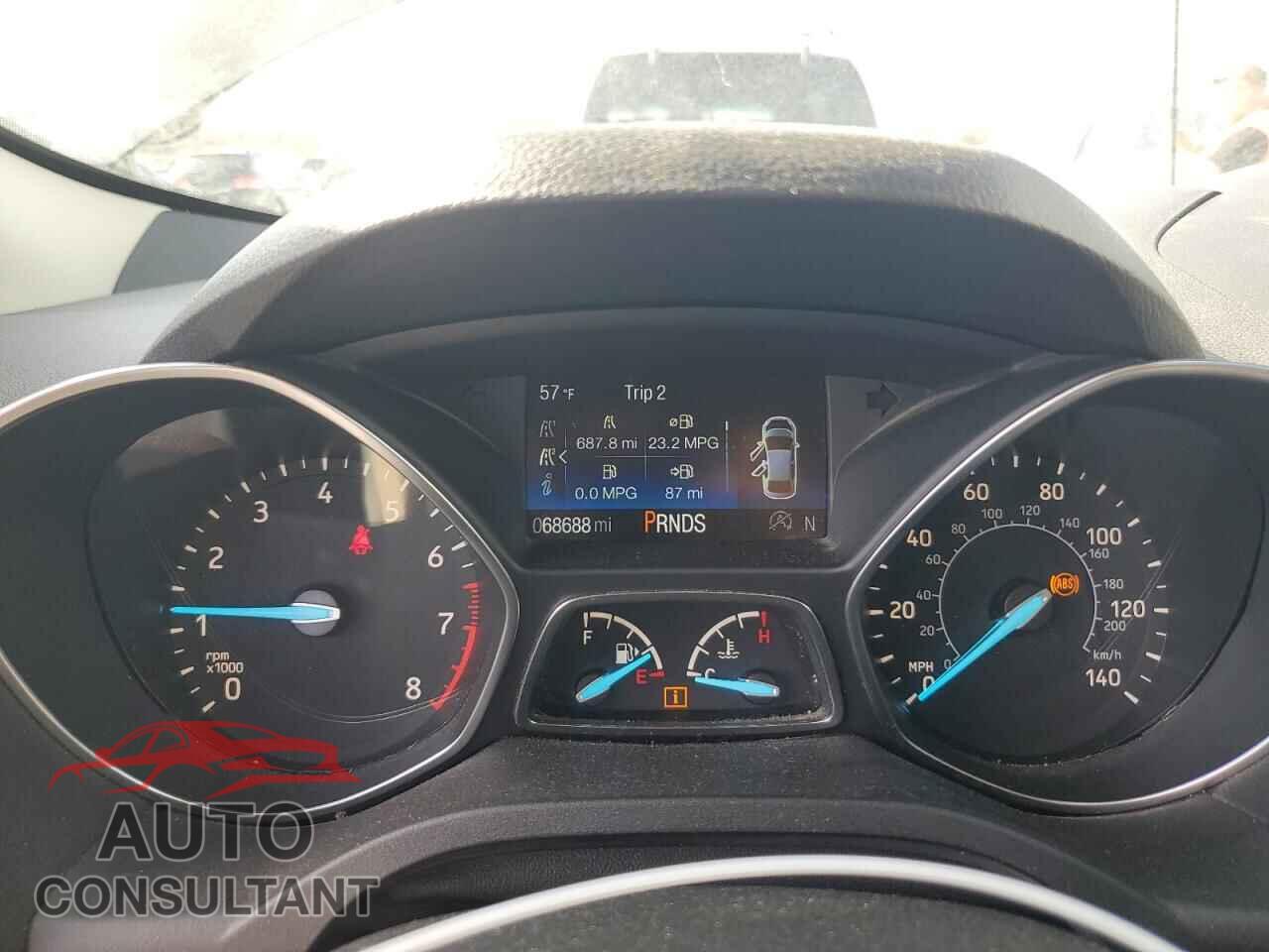 FORD ESCAPE 2018 - 1FMCU0HD9JUB70033