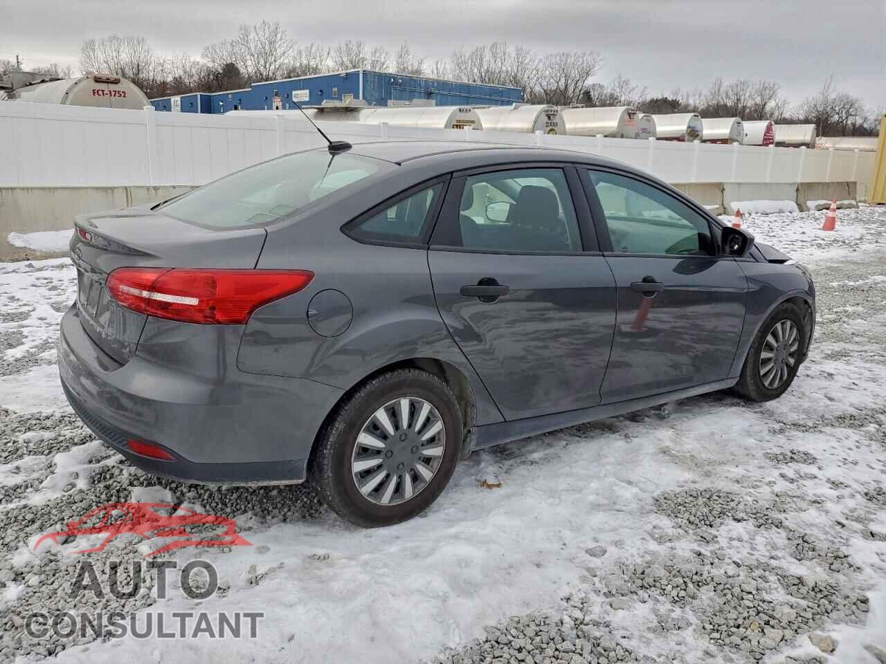 FORD FOCUS 2018 - 1FADP3E29JL228576