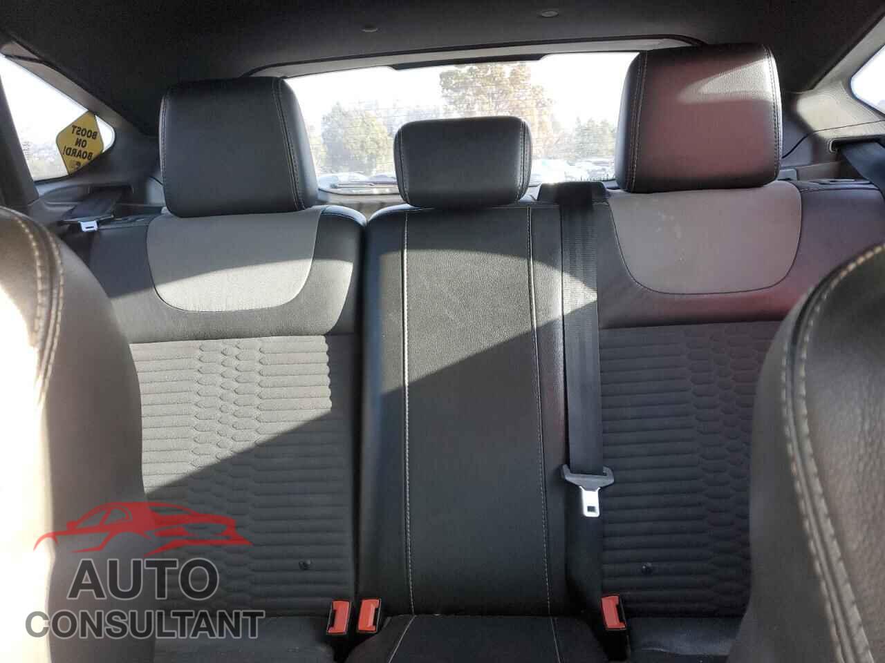 FORD FOCUS 2014 - 1FADP3L9XEL345962