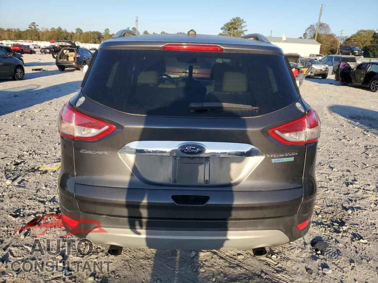 FORD ESCAPE 2015 - 1FMCU0J95FUB87635