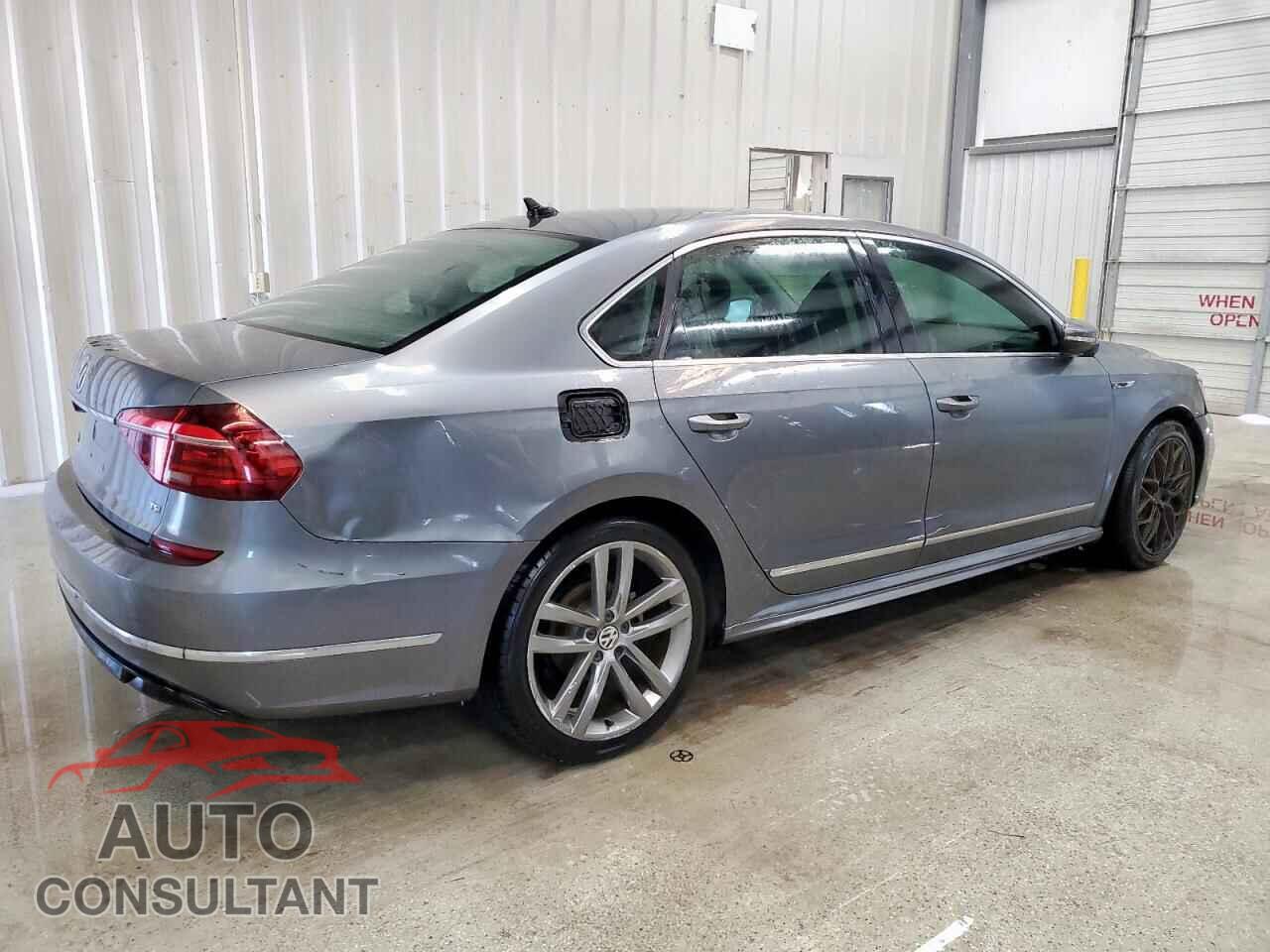 VOLKSWAGEN PASSAT 2017 - 1VWDT7A36HC077909