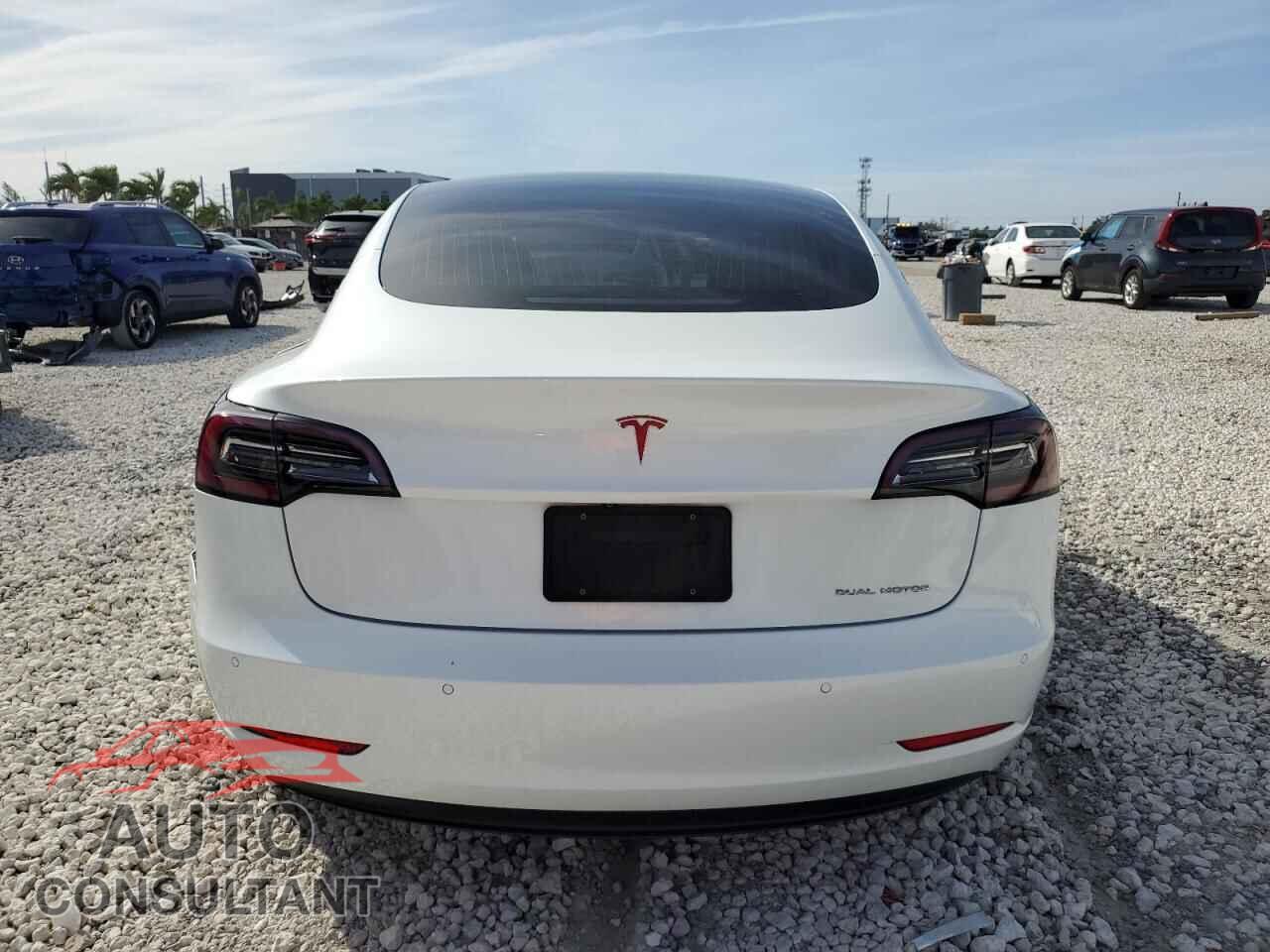 TESLA MODEL 3 2019 - 5YJ3E1EB4KF392421