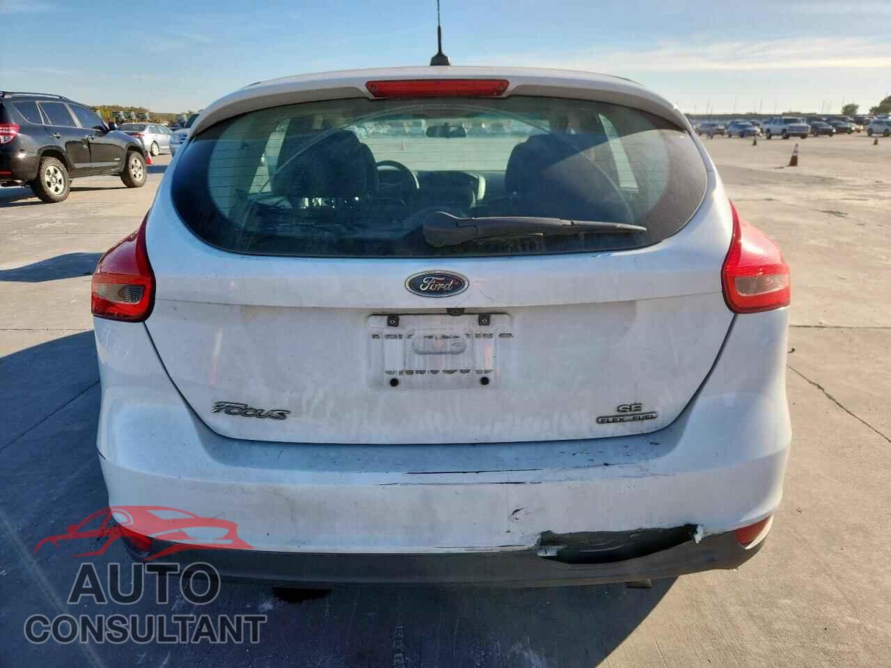FORD FOCUS 2016 - 1FADP3K27GL289941