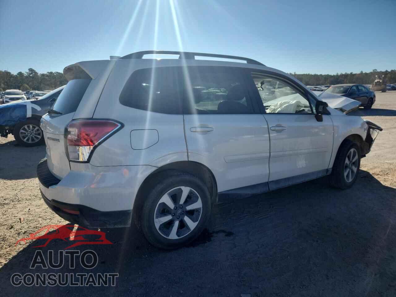 SUBARU FORESTER 2018 - JF2SJAEC3JH465620